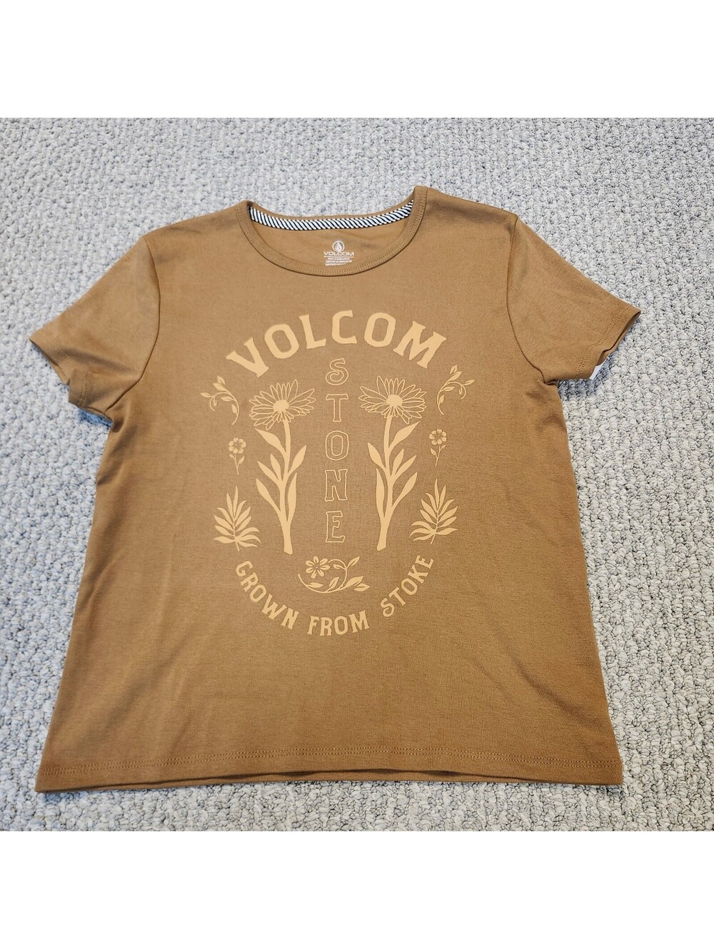 Volcom Brown Graphic T-Shirt Women's Size Medium NWT